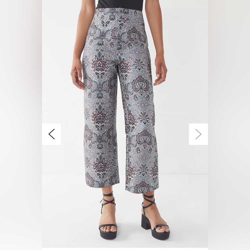Urban Outfitters Juliet Cropped Jacquard Pant